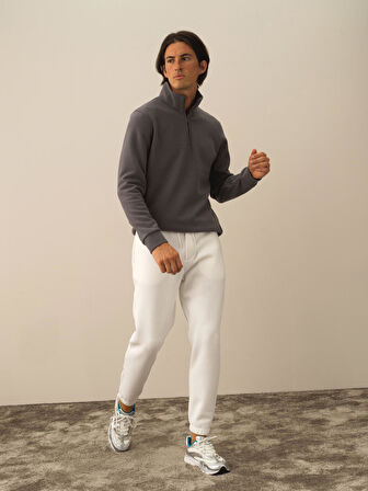 Xint Kırık Beyaz Pamuk Dokulu Regular Fit Sweat Pantolon