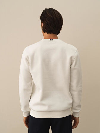 Xint Kırık Beyaz Pamuk Dokulu Regular Fit Sweatshirt