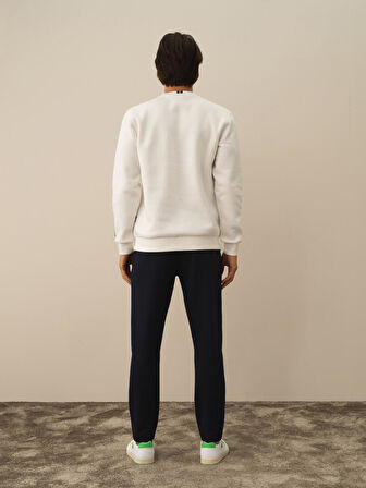 Xint Kırık Beyaz Pamuk Dokulu Regular Fit Sweatshirt