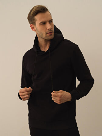 Xint Siyah Pamuk Dokulu Regular Fit Sweatshirt