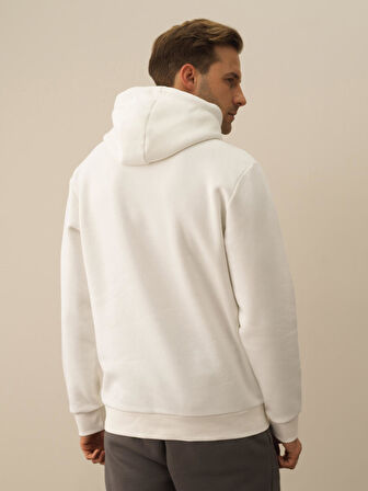 Xint Kırık Beyaz Pamuk Dokulu Regular Fit Sweatshirt