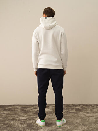 Xint Kırık Beyaz Pamuk Dokulu Regular Fit Sweatshirt