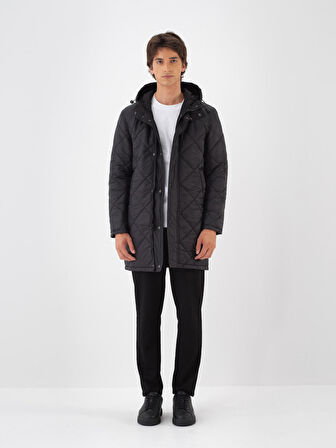 Xint Siyah Formunu Koruyan Regular Fit Mont