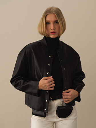 Xint Siyah Deri Görünümlü Oversize Ceket
