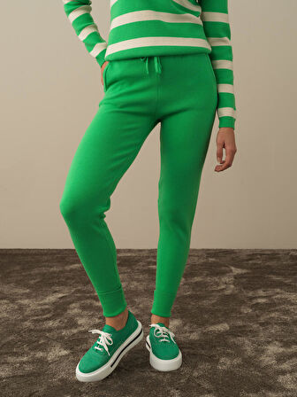 Xint Yeşil Formunu Koruyan Regular Fit Pantolon