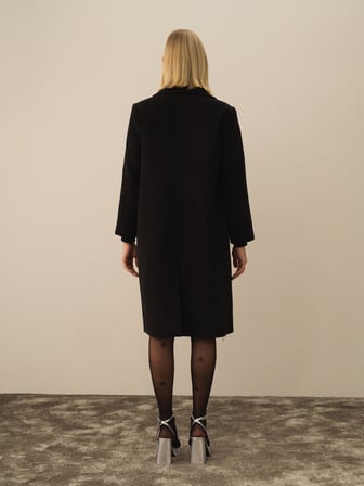 Xint Siyah Esnek Dokulu Oversize Kaban