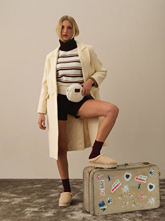 Xint Ekru Esnek Dokulu Oversize Kaban