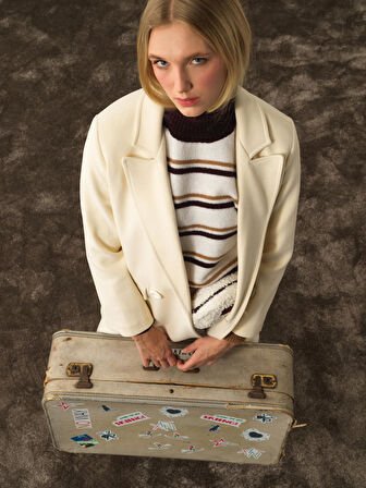 Xint Ekru Esnek Dokulu Oversize Kaban