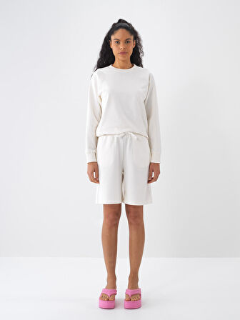 Ekru Regular Fit Pamuklu Şort