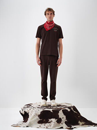 Xint Kahverengi Pamuk Dokulu Regular Fit Tişört