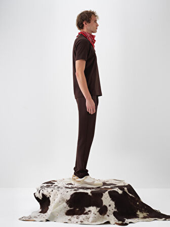 Xint Kahverengi Pamuk Dokulu Regular Fit Tişört