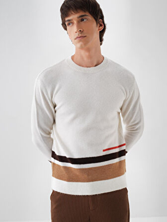 Xint Ekru Yumuşak Dokulu Regular Fit Kazak