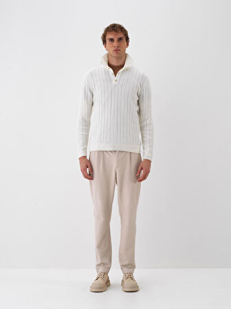 Xint Ekru Yumuşak Dokulu Regular Fit Kazak