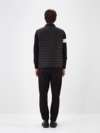 Xint Siyah Formunu Koruyan Regular Fit Yelek