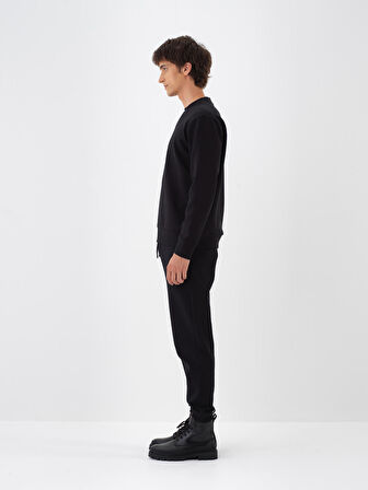 Xint Siyah Pamuk Dokulu Regular Fit Sweatshirt
