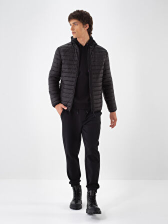 Xint Siyah Formunu Koruyan Regular Fit Mont