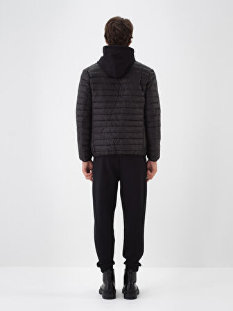 Xint Siyah Formunu Koruyan Regular Fit Mont
