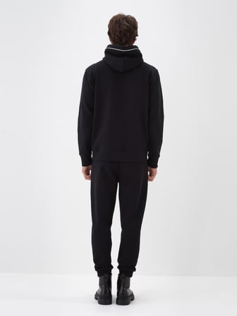 Xint Siyah Pamuk Dokulu Regular Fit Sweatshirt