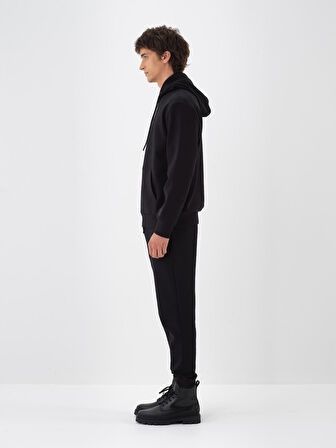 Xint Siyah Pamuk Dokulu Regular Fit Sweatshirt