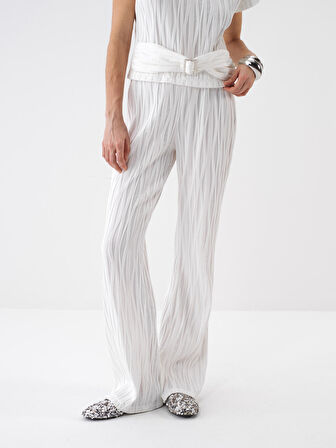 Beyaz Regular Fit  Pantolon