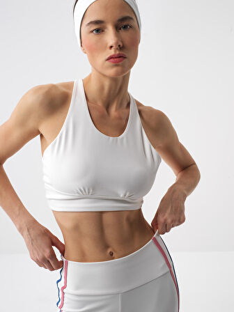female Beyaz Slim Fit  Crop