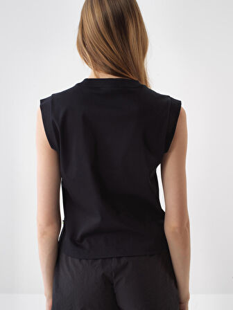 Siyah Regular Fit Pamuklu Tişört