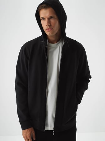 Xint Siyah Pamuk Dokulu Regular Fit Sweatmont