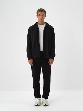 Xint Siyah Pamuk Dokulu Regular Fit Sweatmont