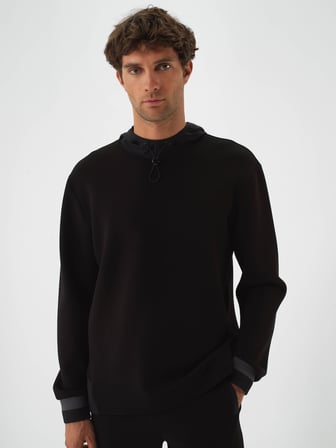 Xint Siyah Pamuk Dokulu Regular Fit Sweatshirt