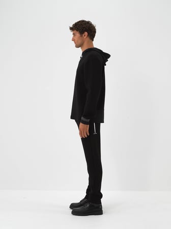 Xint Siyah Pamuk Dokulu Regular Fit Sweatshirt