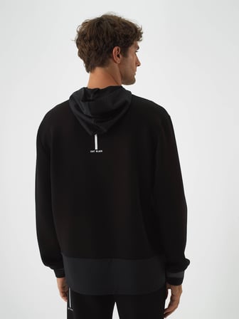 Xint Siyah Pamuk Dokulu Regular Fit Sweatshirt