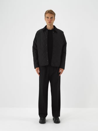 Xint Siyah Kapitone Dokulu Regular Fit Mont