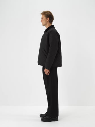 Xint Siyah Kapitone Dokulu Regular Fit Mont