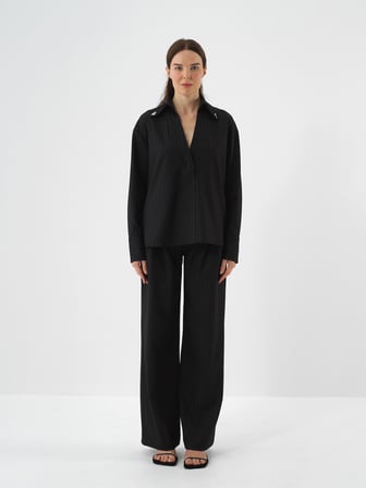 Xint Siyah Esnek Dokulu Oversize Bluz