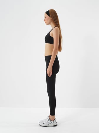 Xint Siyah Esnek Dokulu Slim Fit Crop