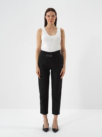 Xint Siyah Formunu Koruyan Regular Fit Pantolon