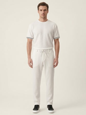 Xint Beyaz Pamuk Dokulu Regular Fit Jogger