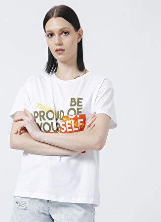 Fabrika Kevin Bisiklet Yaka  Basic Baskılı Beyaz Kadın T-Shirt