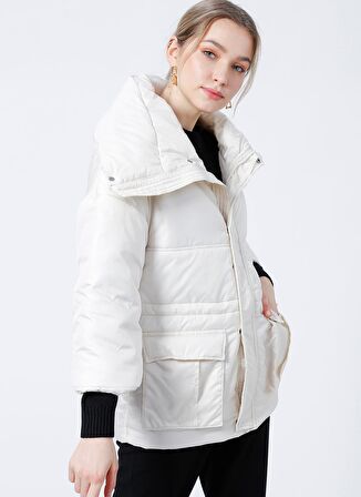 Fabrika Ata Yaka Geniş Fit Kapitone Desenli Krem Kadın Mont - LF-160309