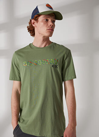 Discovery Expedition Haki Erkek Bisiklet Yaka Kısa Kollu Relaxed Baskılı T-Shirt HOLDEN