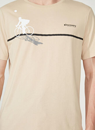 Discovery Expedition Bej Erkek Bisiklet Yaka Kısa Kollu Relaxed Baskılı T-Shirt BENJAX