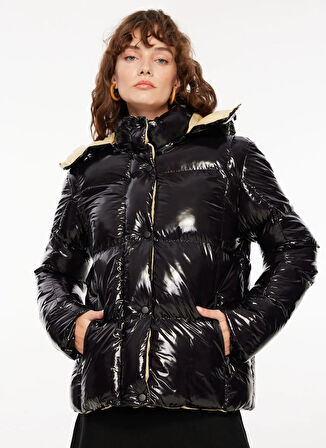 Siyah Kadın Kapüşonlu Basic Kapitone Mont FC3WL-MNT4