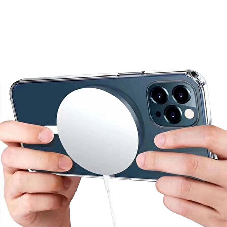 Newface Magneticsafe iPhone 15 Pro Max Silikon Kılıf - Şeffaf