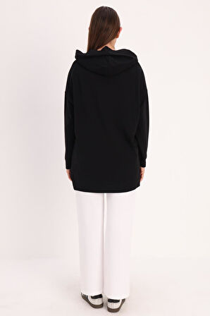 Siyah-Kapüşonlu Kanguru Cepli Sweatshirt