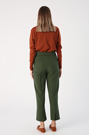 Koyu Yeşil-Paçası Yırtmaçlı Pantolon