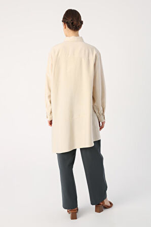 Taş-Eteği Asimetrik Yırtmaçlı Gömlek Yaka Tunik