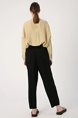 Siyah-Beli Lastikli Geniş Paça Pantolon