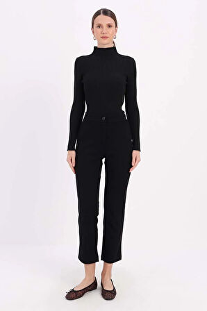 Siyah-Rahat Kalıp Dar Paça Pantolon