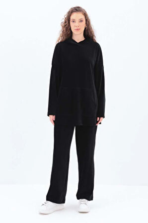 Siyah-KAPÜŞONLU KANGURU CEPLİ PANTOLONLU TAKIM