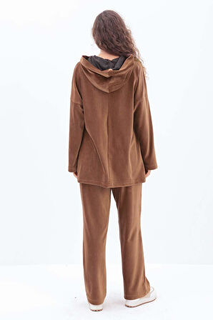 Açık Kahve-KAPÜŞONLU KANGURU CEPLİ PANTOLONLU TAKIM